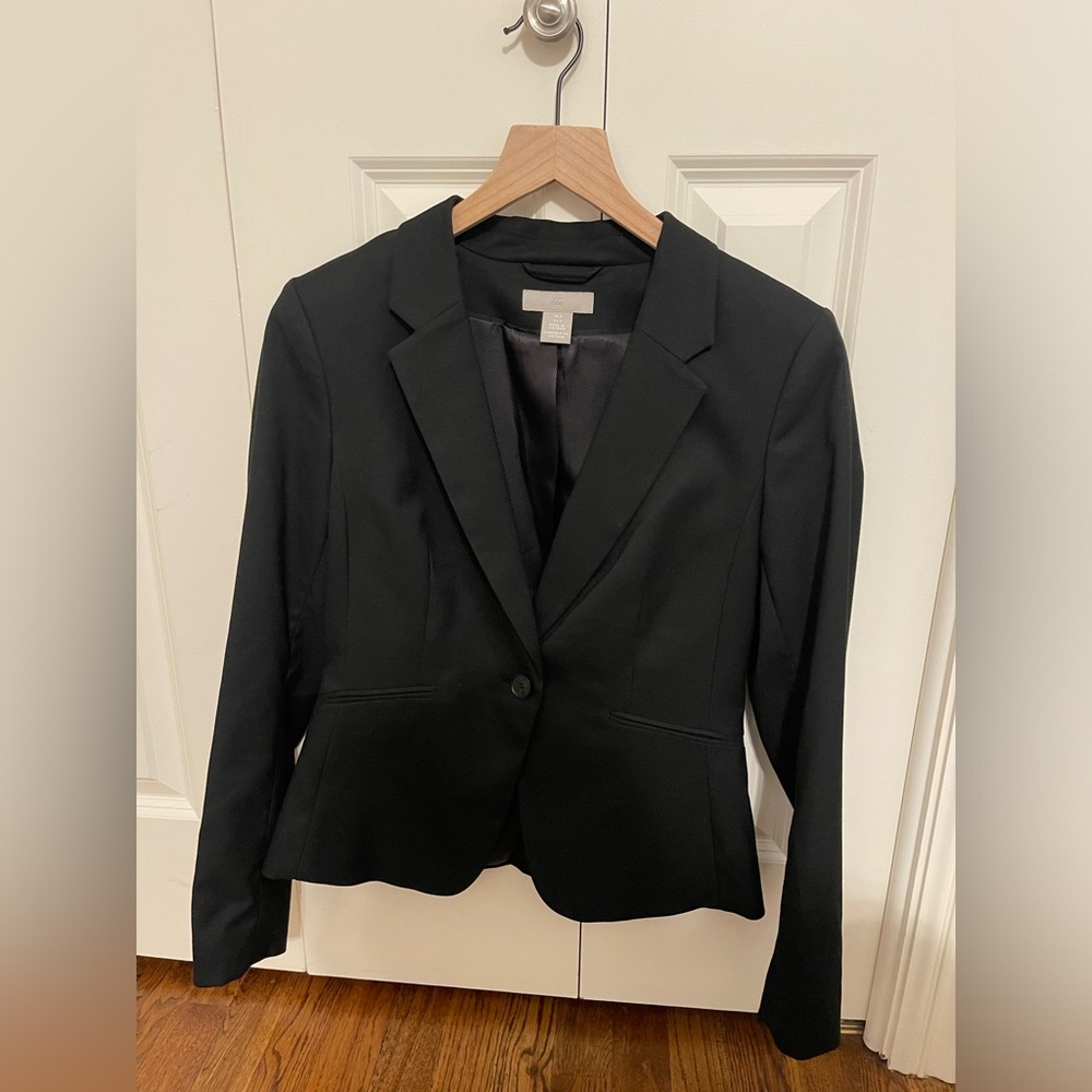 H&M black blazer. Perfect condition